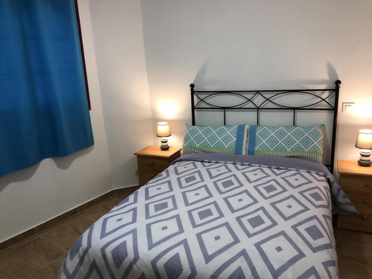 Apartamentos Acoran โมกัน ภายนอก รูปภาพ