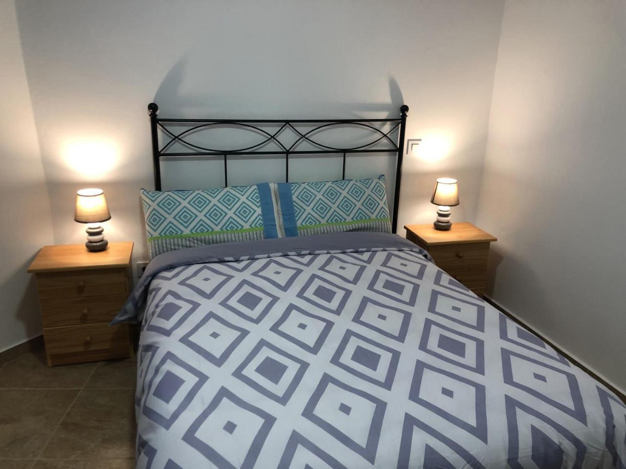 Apartamentos Acoran โมกัน ภายนอก รูปภาพ