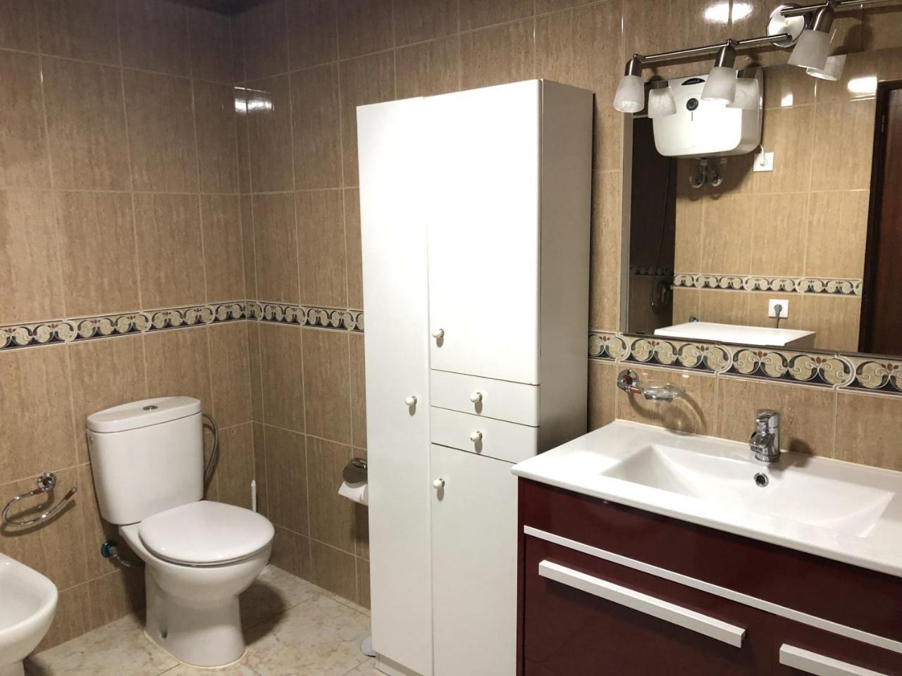Apartamentos Acoran โมกัน ภายนอก รูปภาพ