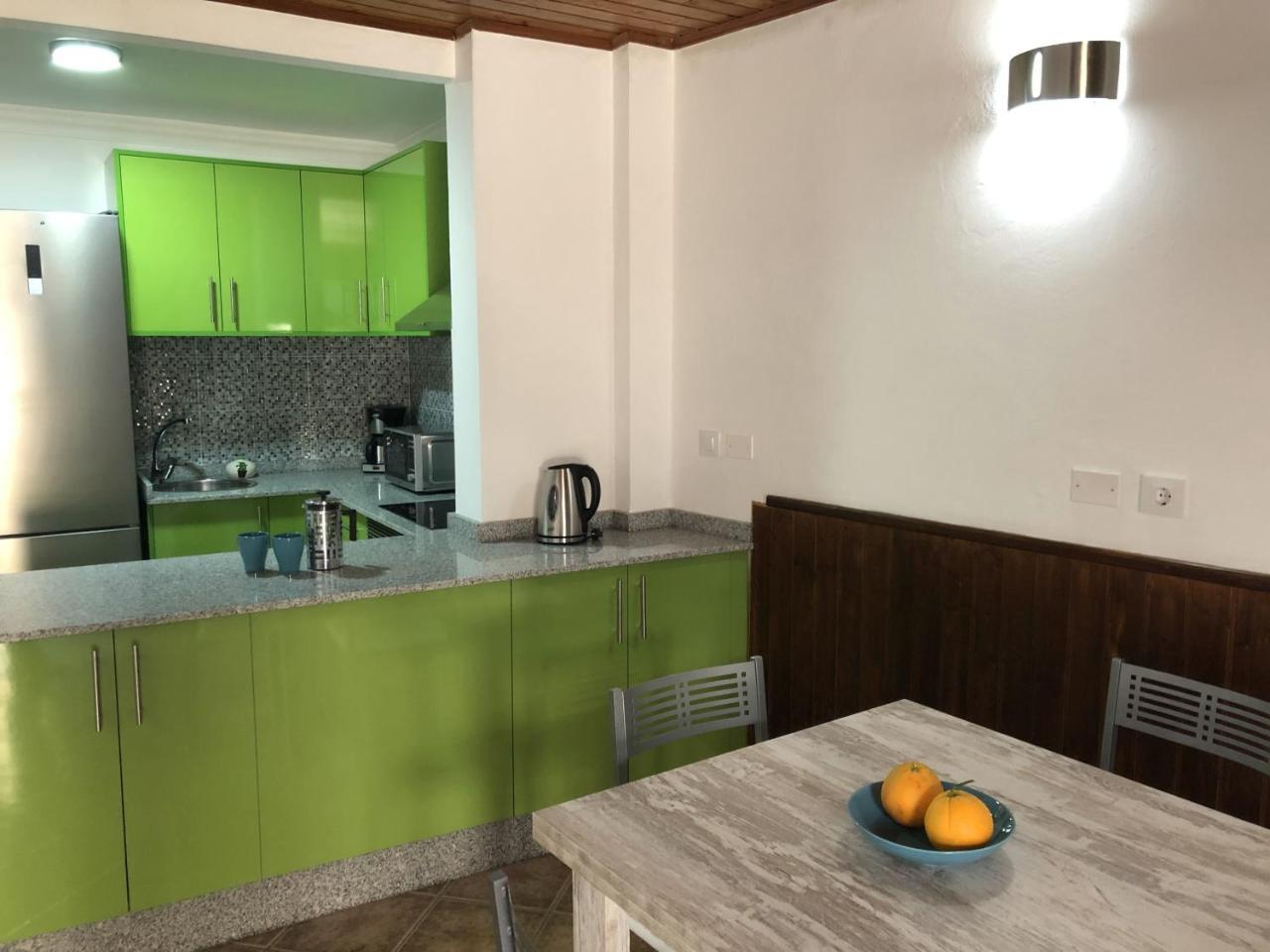 Apartamentos Acoran โมกัน ภายนอก รูปภาพ