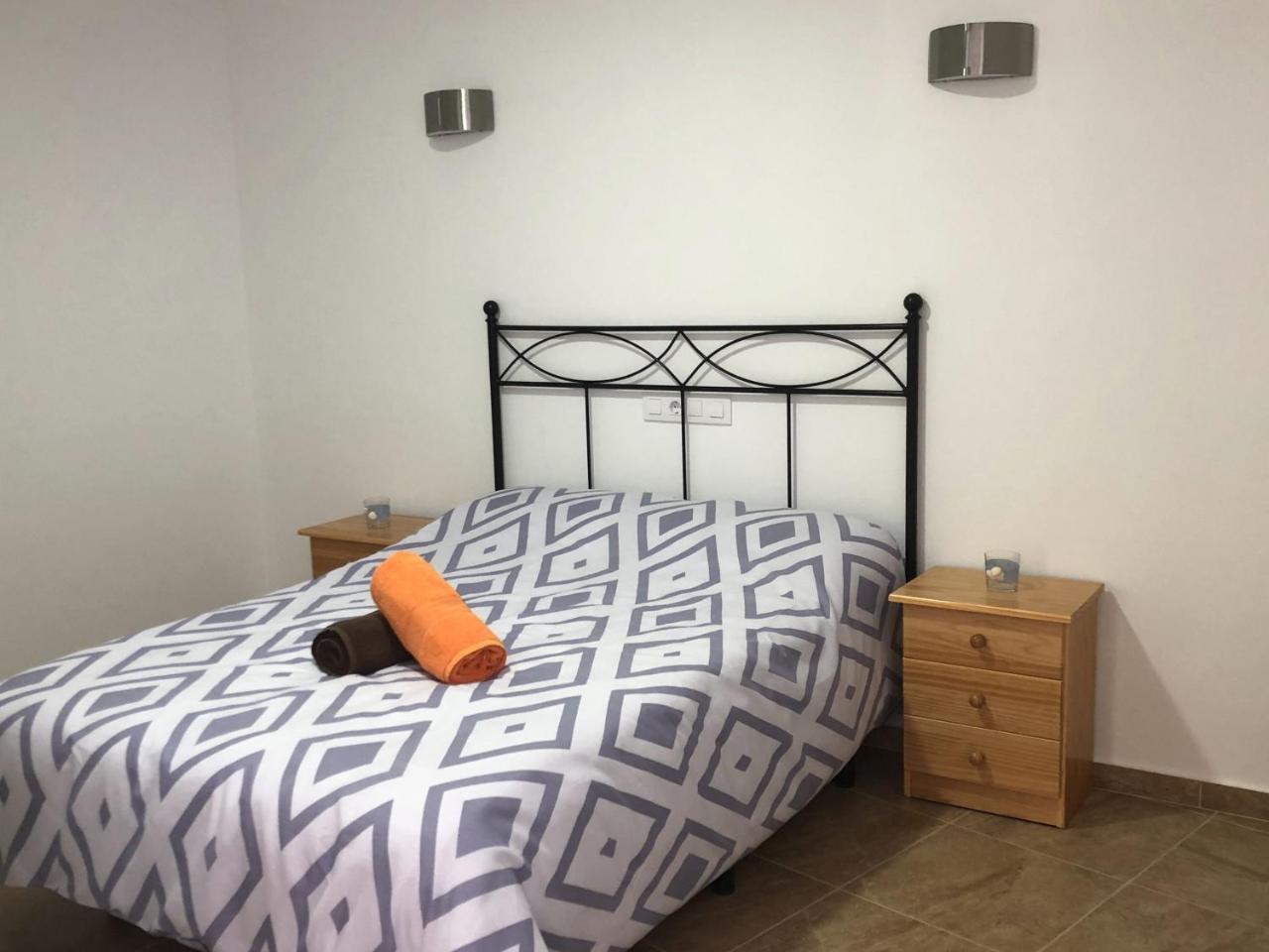 Apartamentos Acoran โมกัน ภายนอก รูปภาพ
