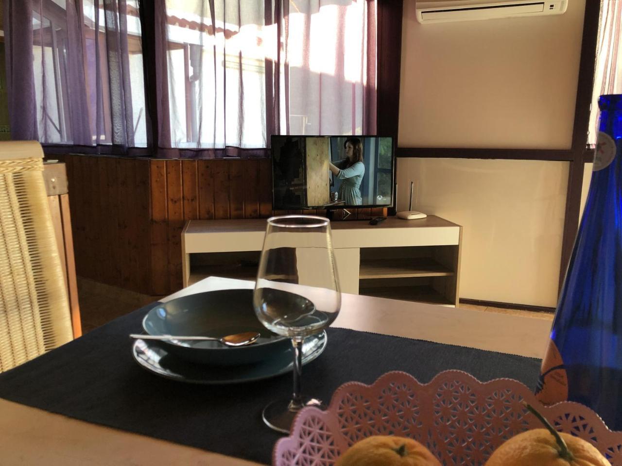 Apartamentos Acoran โมกัน ภายนอก รูปภาพ