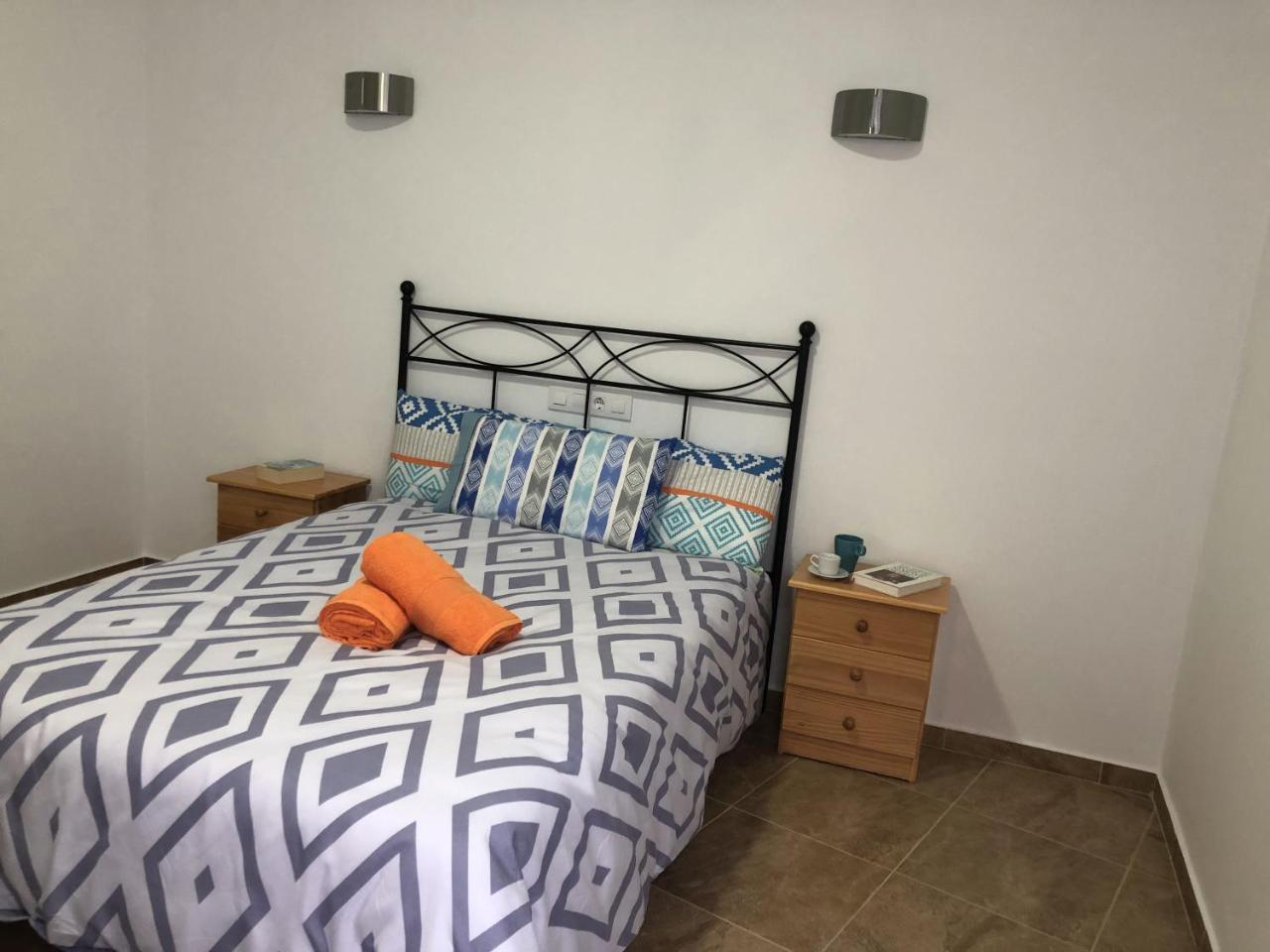 Apartamentos Acoran โมกัน ภายนอก รูปภาพ