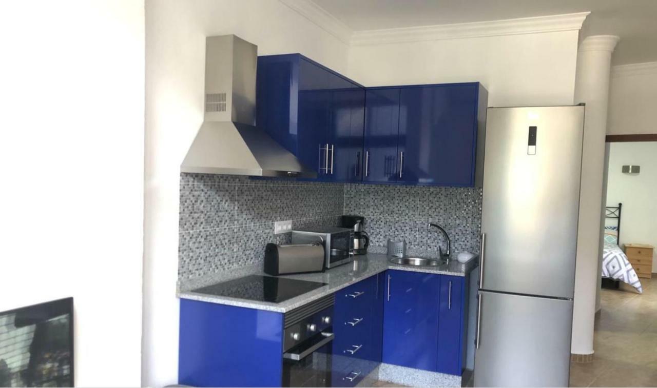 Apartamentos Acoran โมกัน ภายนอก รูปภาพ